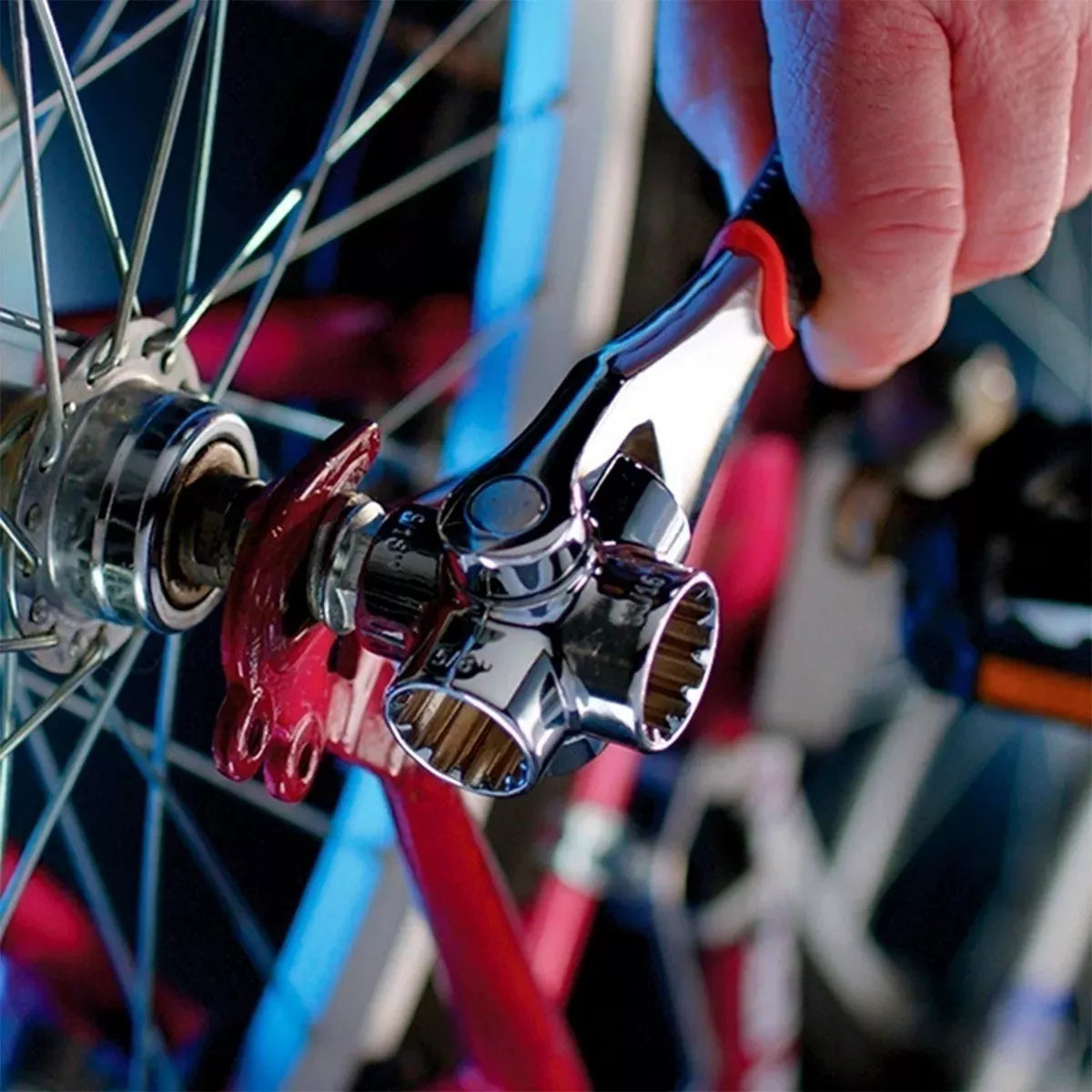 MasterKey Pro 360™ – 48 llaves en 1 🔧 se ajusta a cualquier ángulo para mayor eficiencia con menos herramientas